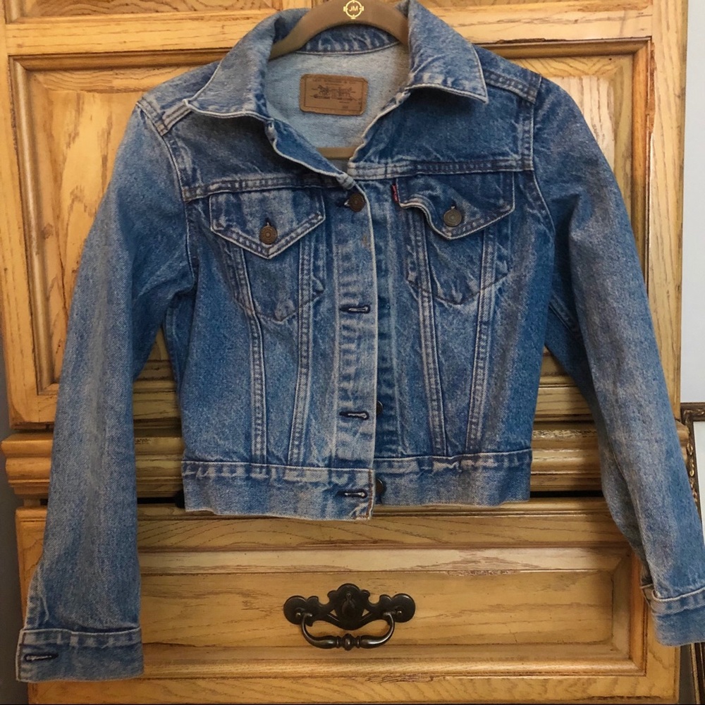 LEVI’S DENIM JACKET SOLD